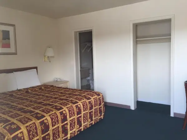 Coastal Motel 10